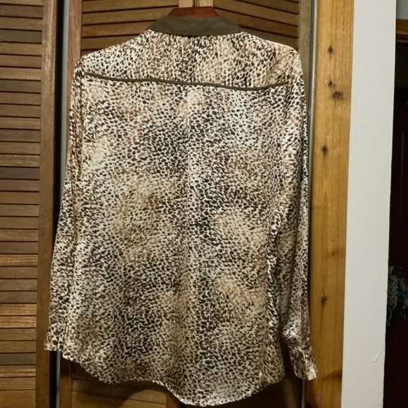Animal Print Blouse - Picture 4 of 6